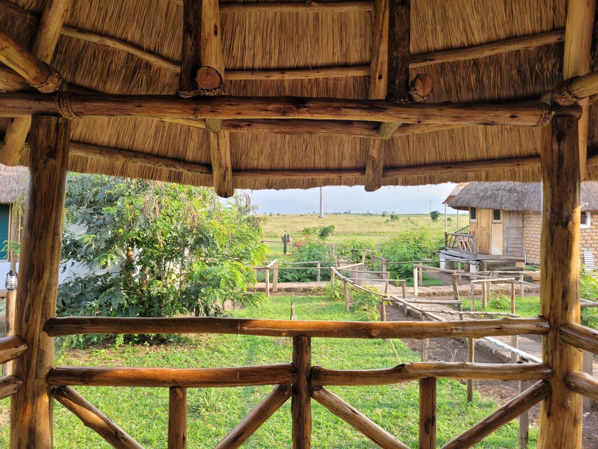 Songbird Safari Lodge & Campsite Katunguru Exteriör bild